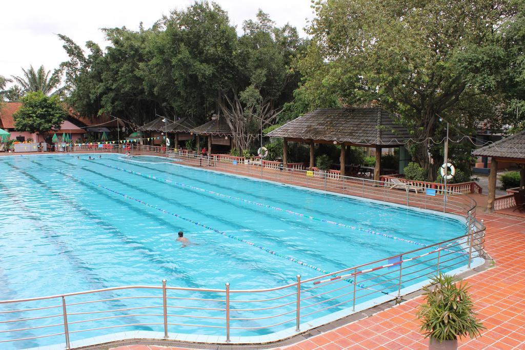Thuan An Saigon Park Resort מראה חיצוני תמונה